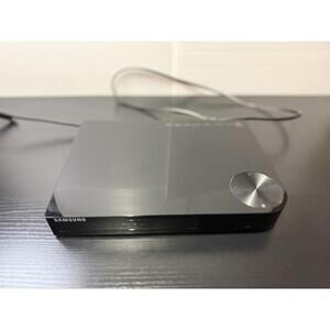 Samsung Blu Ray DVD Player BD-F5700 HD Wi-Fi Streaming HDMI No Remote